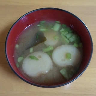 麩と大根の葉っぱのお味噌汁